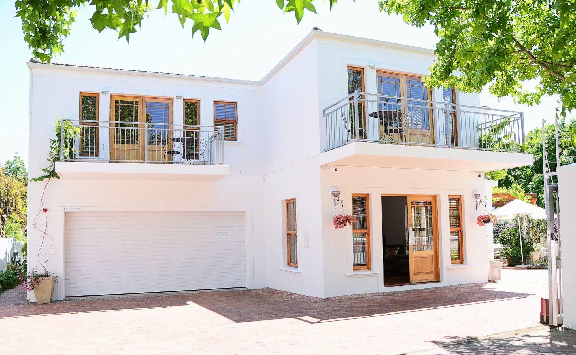 Penelope'S Stellenbosch Bed & Breakfast Exterior photo