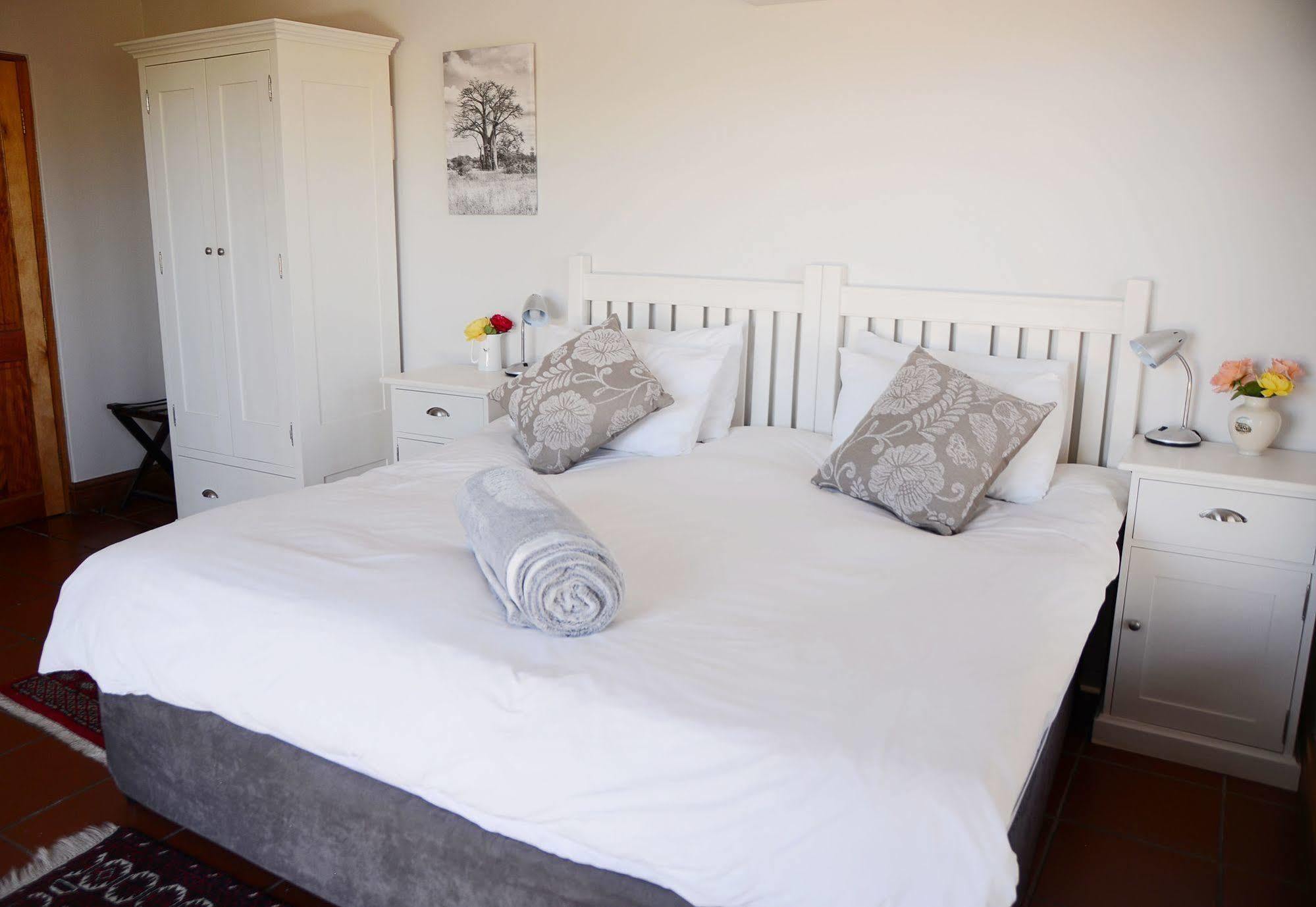 Penelope'S Stellenbosch Bed & Breakfast Exterior photo