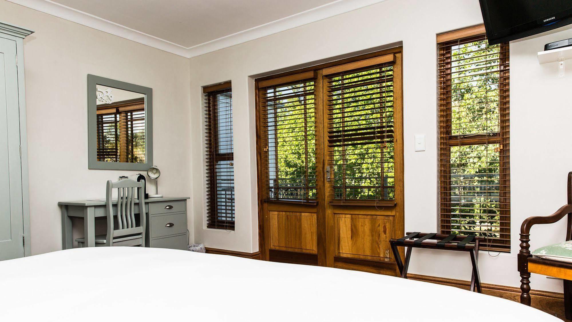 Penelope'S Stellenbosch Bed & Breakfast Exterior photo