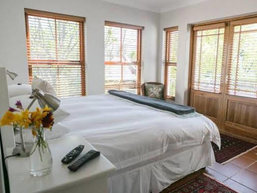Penelope'S Stellenbosch Bed & Breakfast Exterior photo